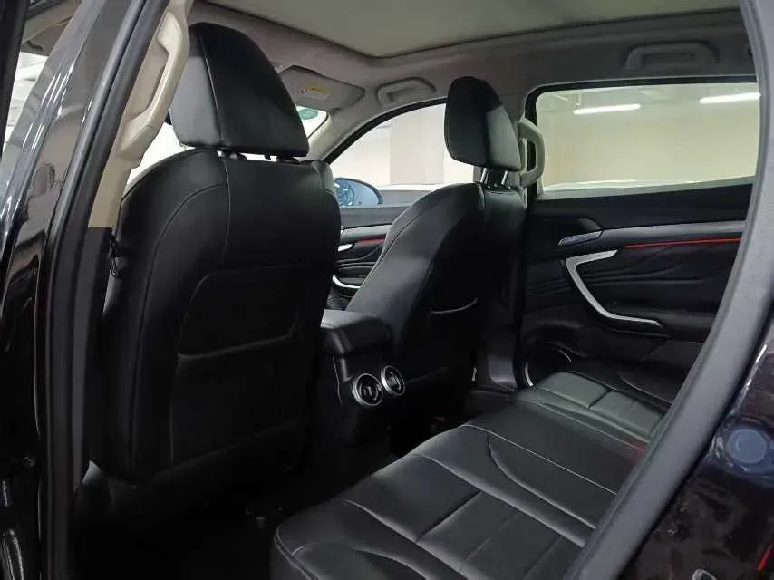 2017 WEY VV7 2.0T 234HP L4 7DCT,autocango,china used car exporter,china ev exporter,chinese used car exporter,chinese used ev exporter