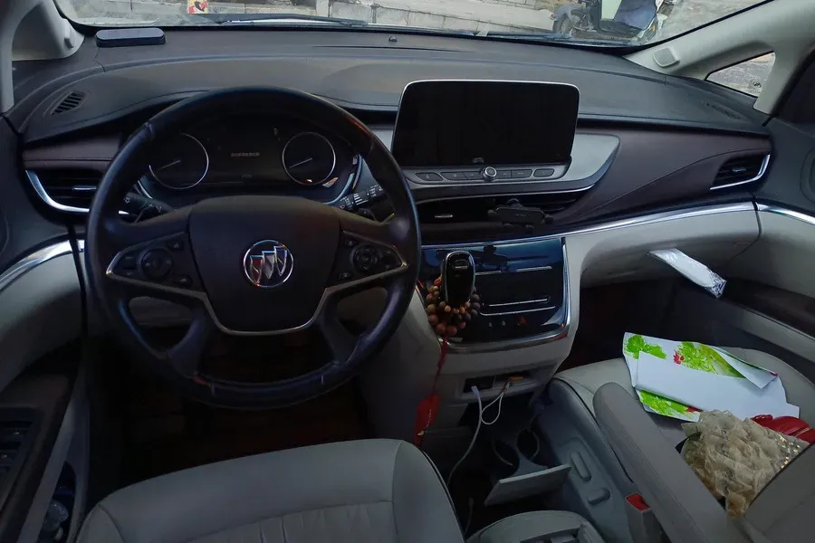 2022 Buick GL8 2.0T 237HP L4 9AT,autocango,china used car exporter,china ev exporter,chinese used car exporter,chinese used ev exporter