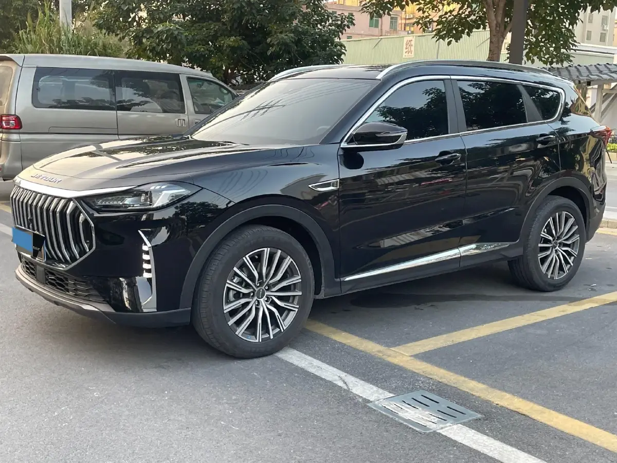 2025 Jetour X70 Plus 1.5T 156HP L4 6DCT