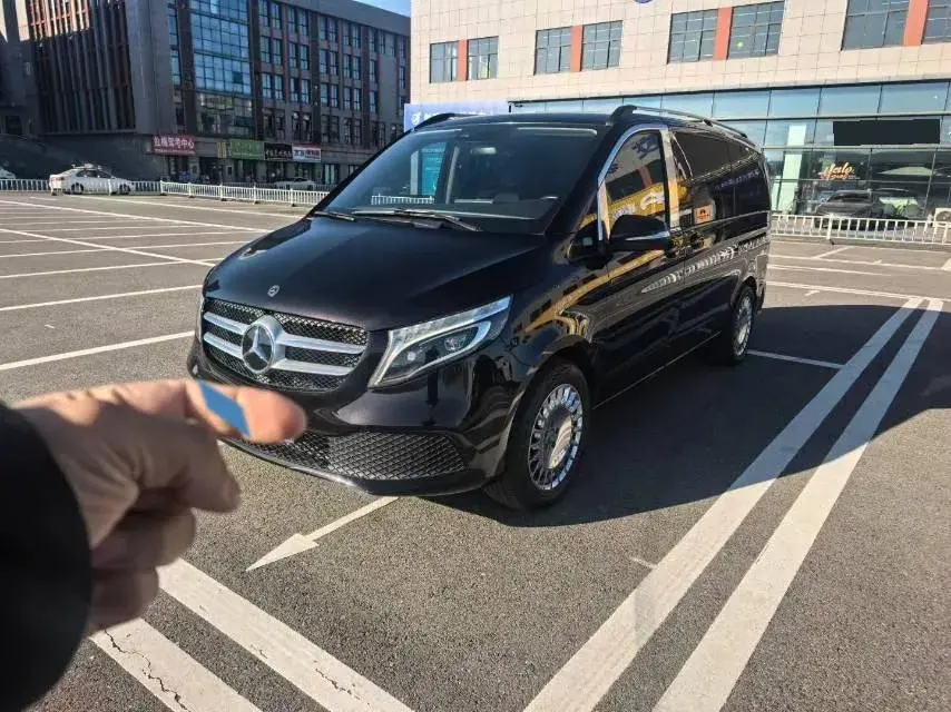 2020 Mercedes-Benz V Class 2.0T 211HP L4 9AT