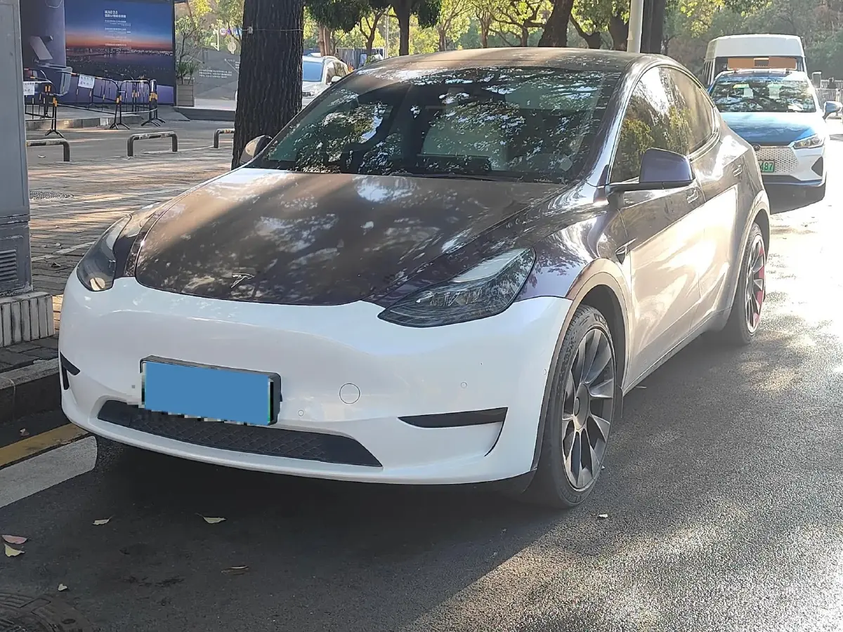 2022 Tesla Model Y BEV 60KWH