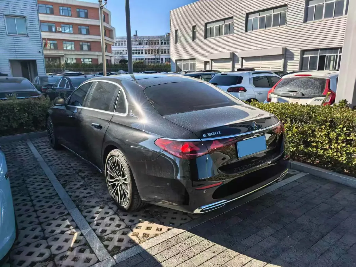 2025 Mercedes-Benz E Class 2.0T 258HP L4 9AT,autocango,china used car exporter,china ev exporter,chinese used car exporter,chinese used ev exporter