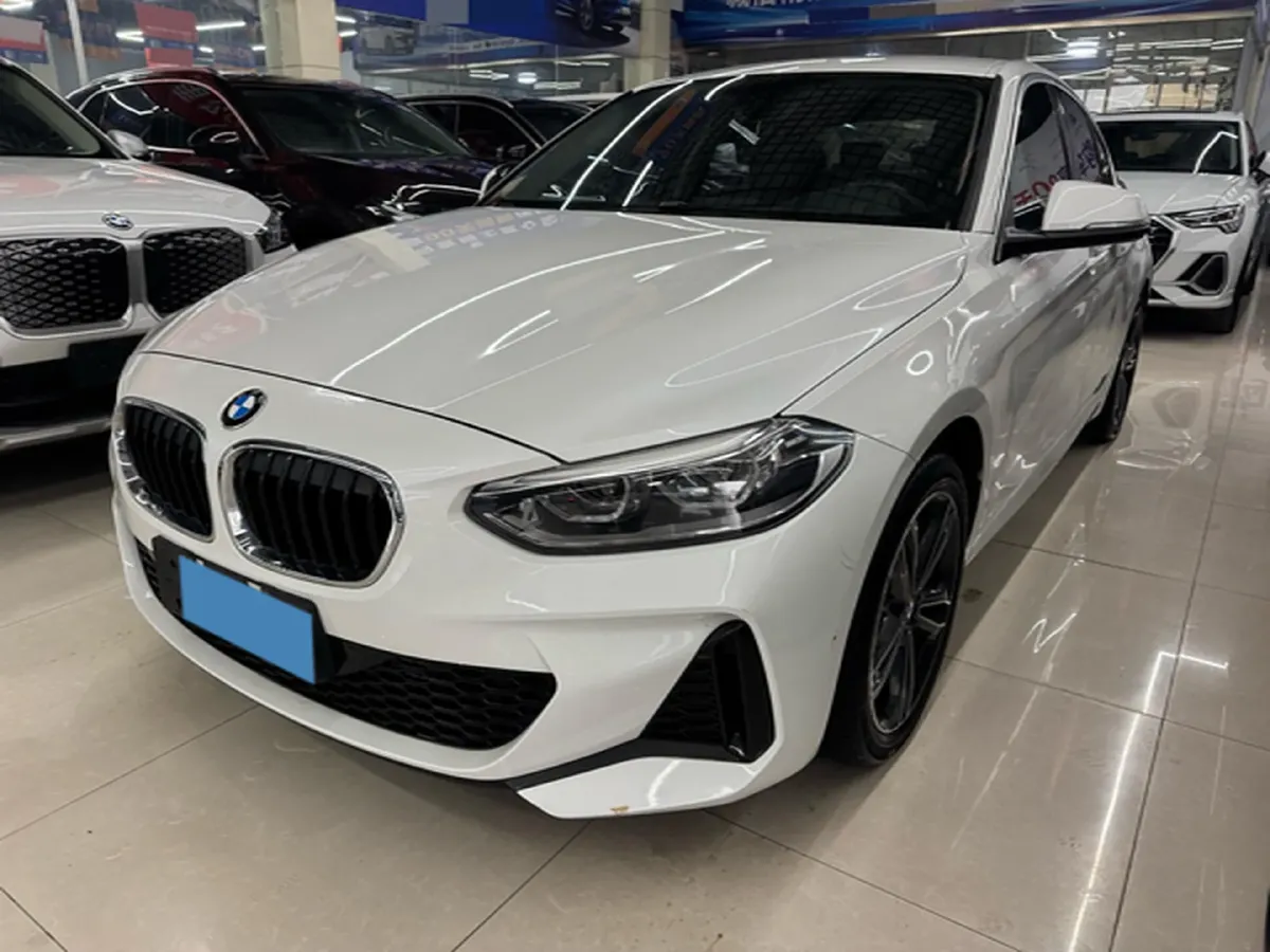 2021 BMW 1 Series 1.5T 140HP L3 7DCT,autocango,china used car exporter,china ev exporter,chinese used car exporter,chinese used ev exporter
