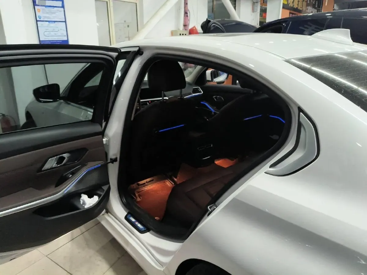 2020 BMW 3 Series 2.0T 184HP L4 8AT,autocango,china used car exporter,china ev exporter,chinese used car exporter,chinese used ev exporter