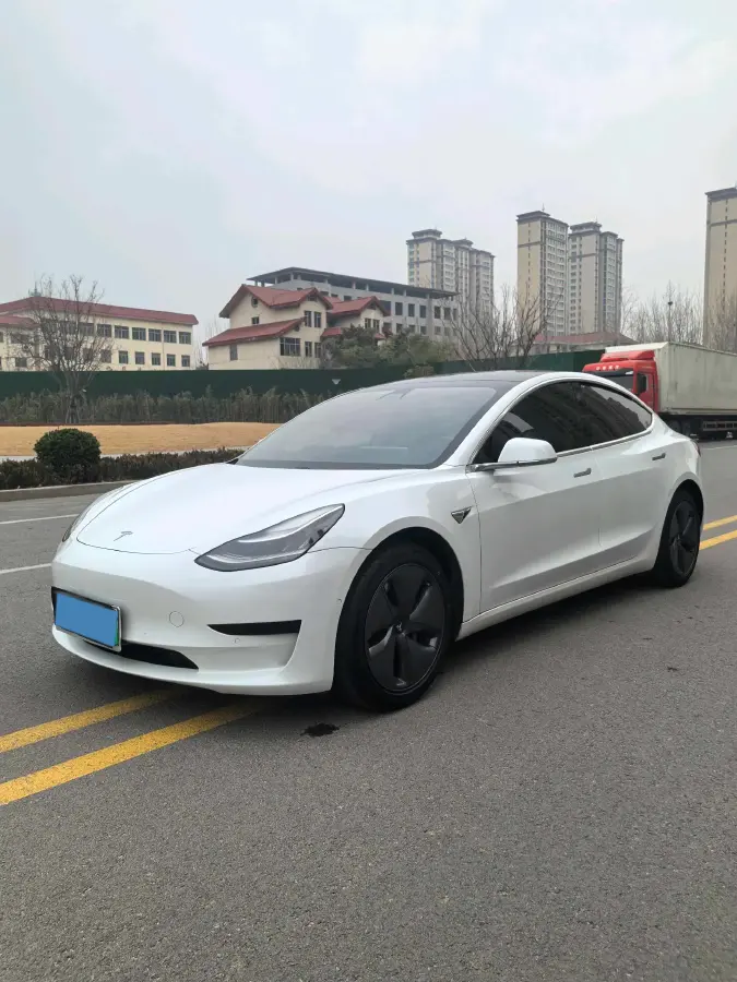 2020 Tesla Model 3 BEV 52KWH