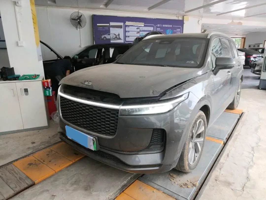 2021 Li ONE Range Extended 131HP REEV 40.5KWH