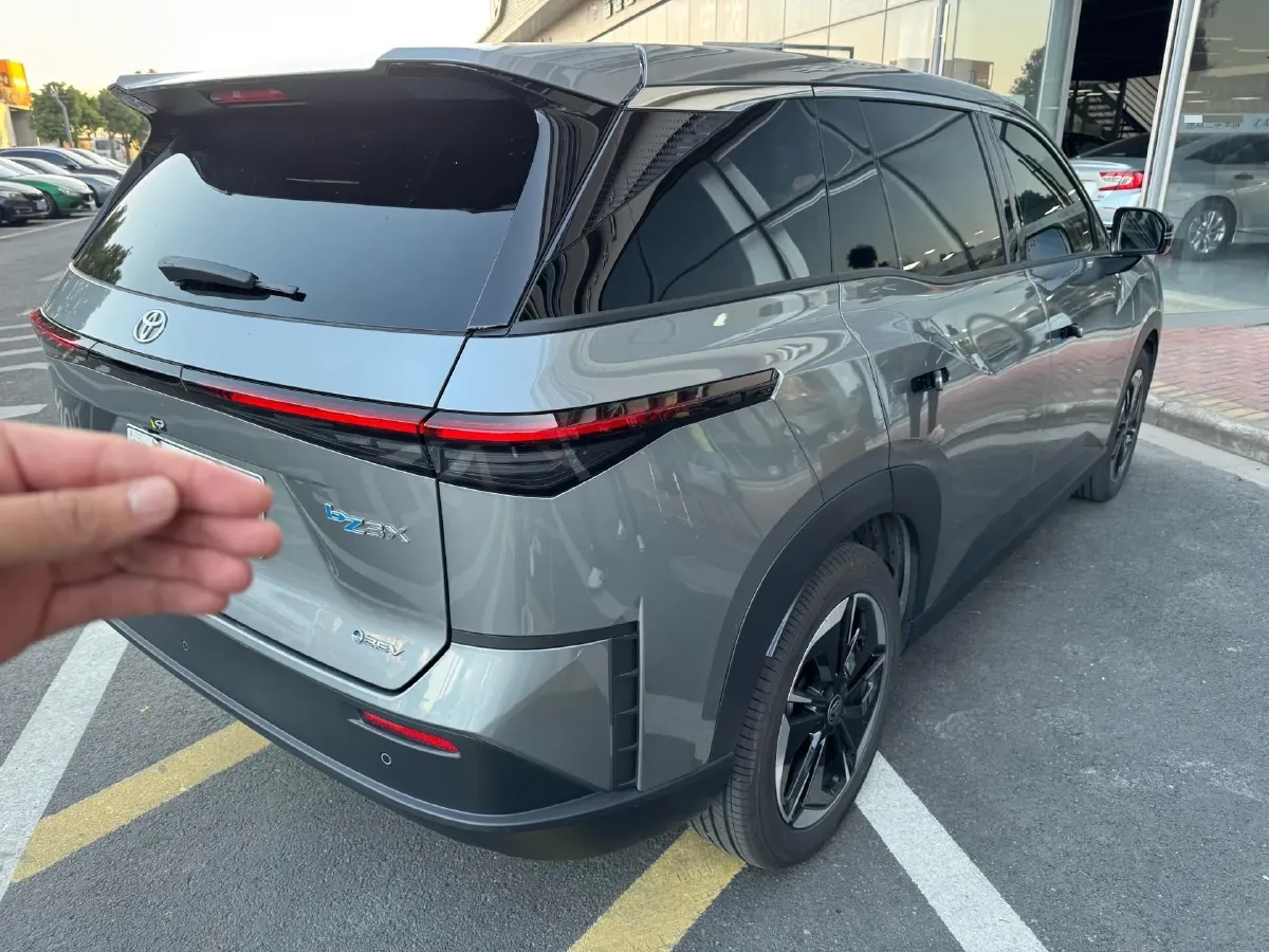 2025 Toyota BZ3X BEV 58.37KWH,autocango,china used car exporter,china ev exporter,chinese used car exporter,chinese used ev exporter
