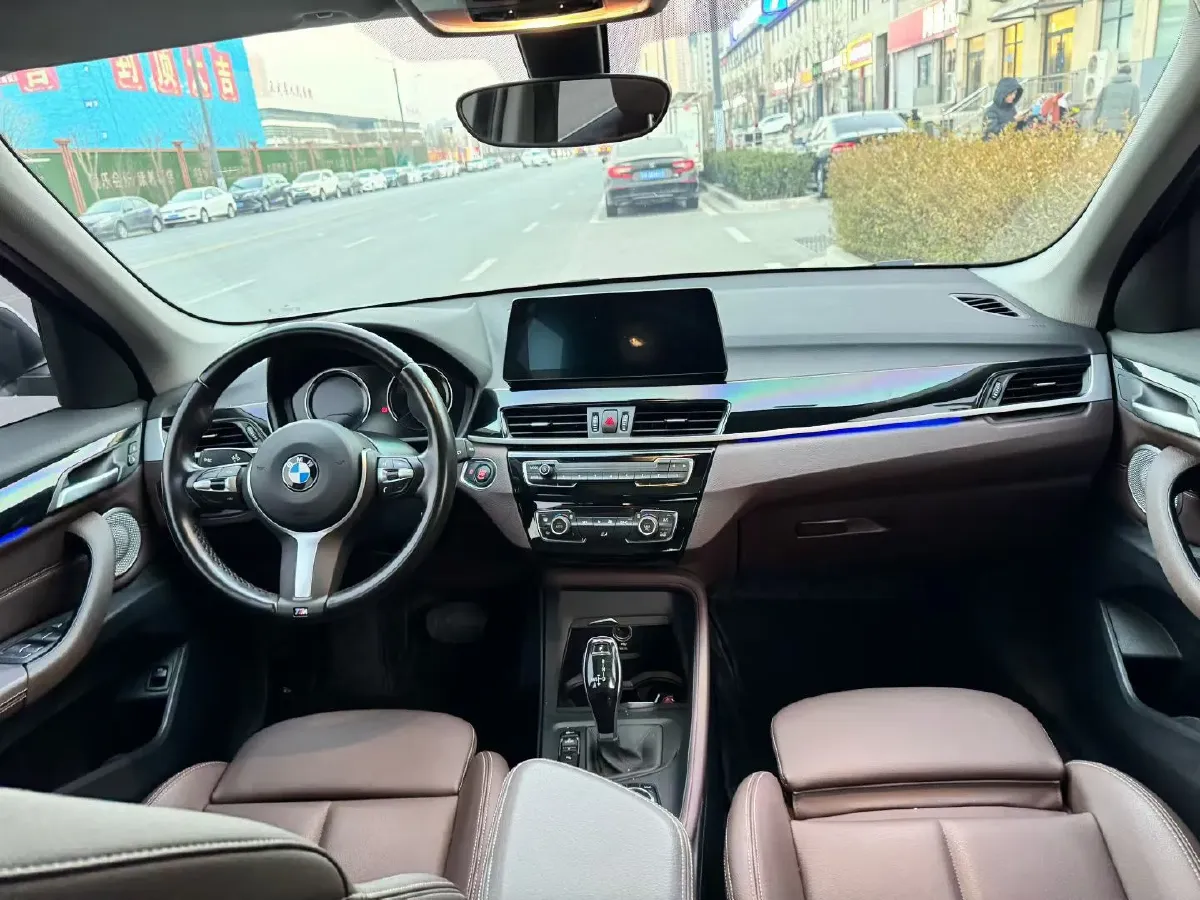 2022 BMW X1 2.0T 192HP L4 7DCT,autocango,china used car exporter,china ev exporter,chinese used car exporter,chinese used ev exporter