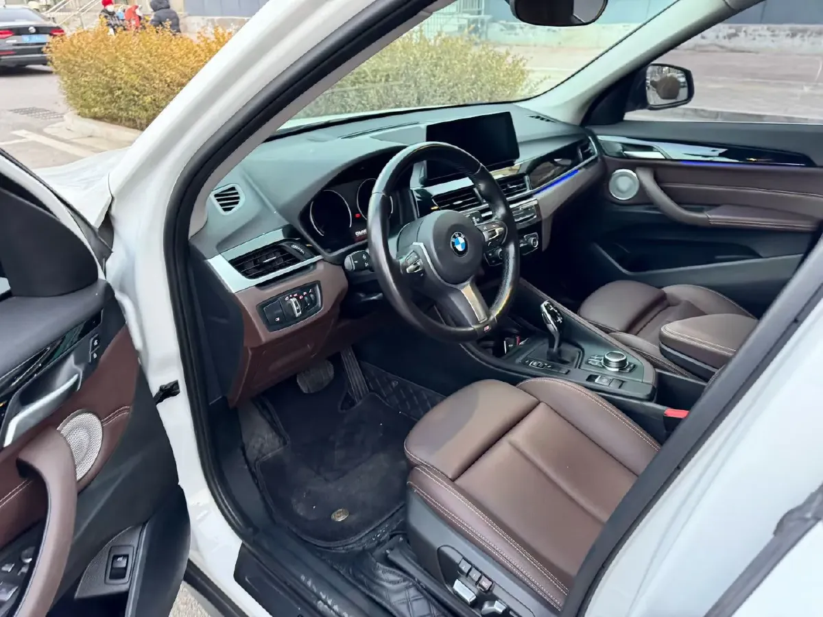 2022 BMW X1 2.0T 192HP L4 7DCT,autocango,china used car exporter,china ev exporter,chinese used car exporter,chinese used ev exporter