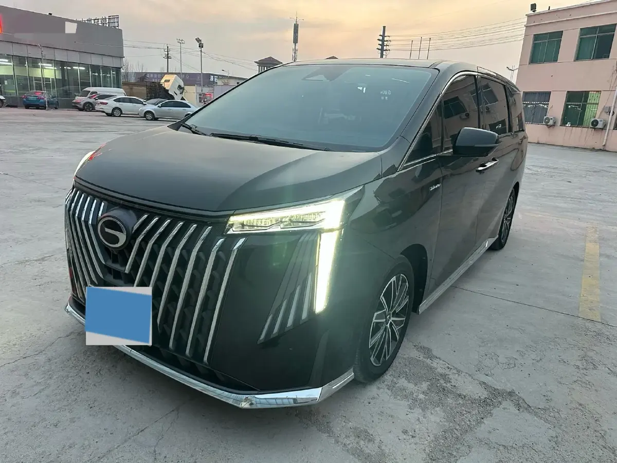 2023 GAC Trumpchi M8 2.0T 252HP L4 8AT