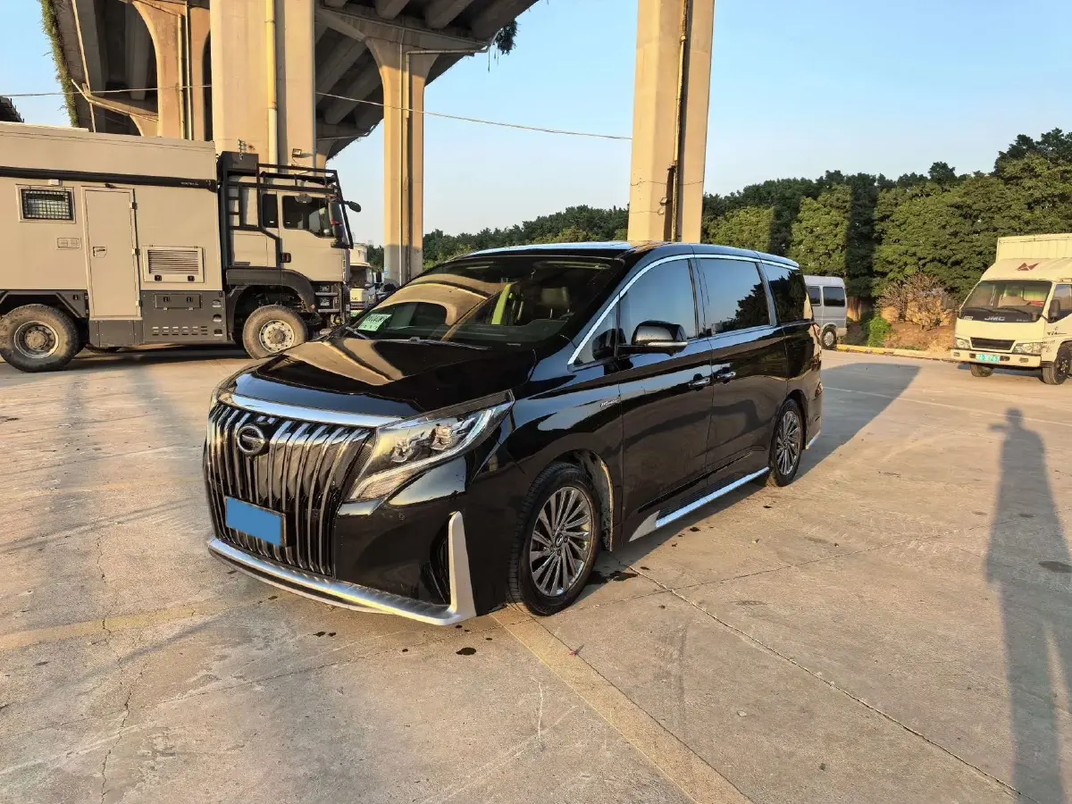 2021 GAC Trumpchi M8 2.0T 252HP L4 8AT