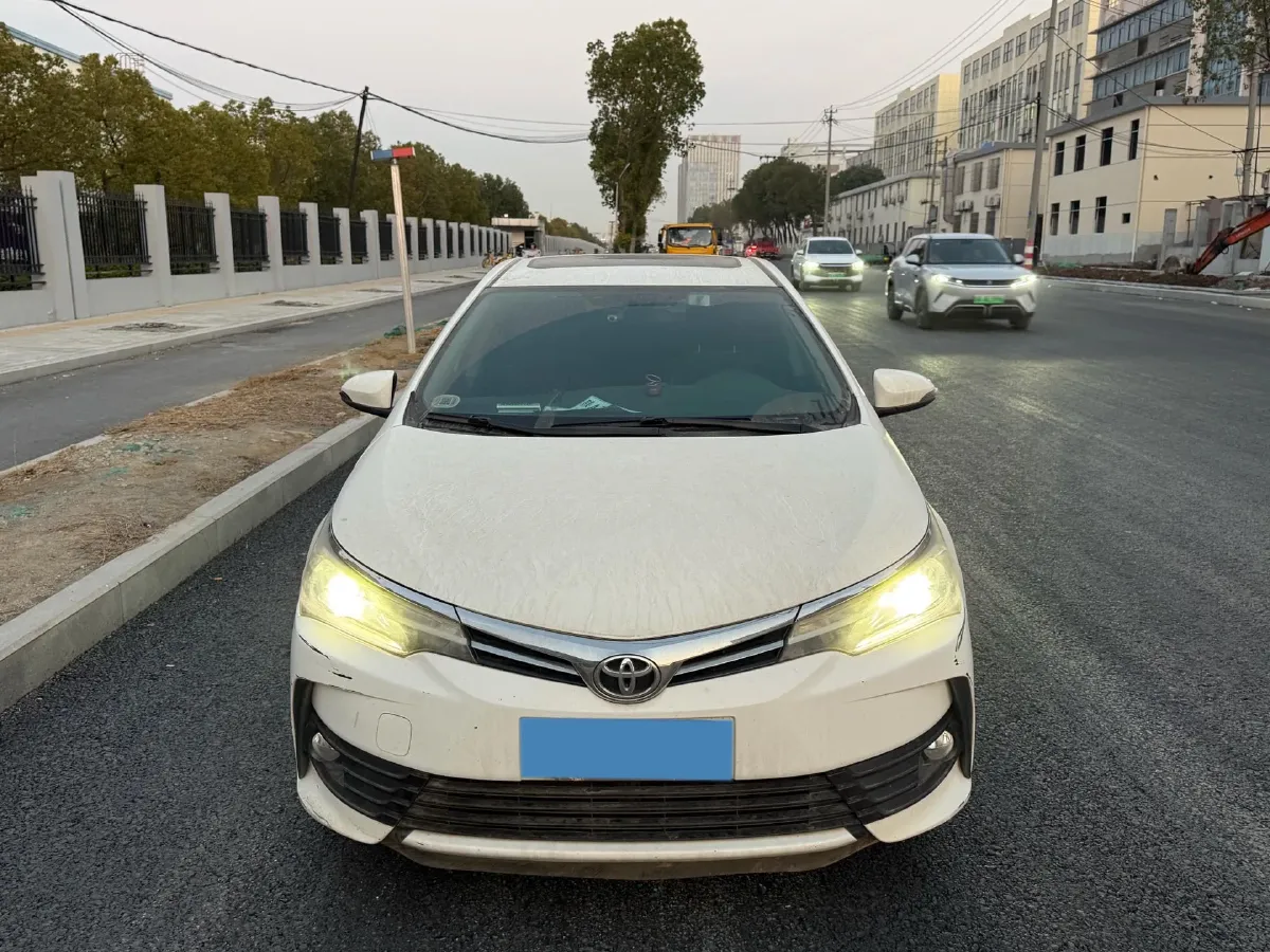 2017 Toyota Corolla 1.2T 116HP L4 CVT,autocango,china used car exporter,china ev exporter,chinese used car exporter,chinese used ev exporter
