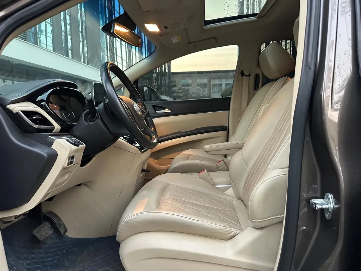 2023 Buick GL8 2.0T 237HP L4 9AT,autocango,china used car exporter,china ev exporter,chinese used car exporter,chinese used ev exporter
