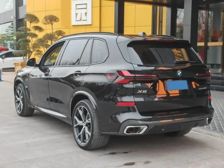 2023 BMW X5 2.0T 258HP L4 8AT,autocango,china used car exporter,china ev exporter,chinese used car exporter,chinese used ev exporter