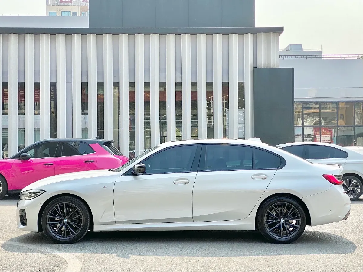 2020 BMW 3 Series 2.0T 184HP L4 8AT,autocango,china used car exporter,china ev exporter,chinese used car exporter,chinese used ev exporter