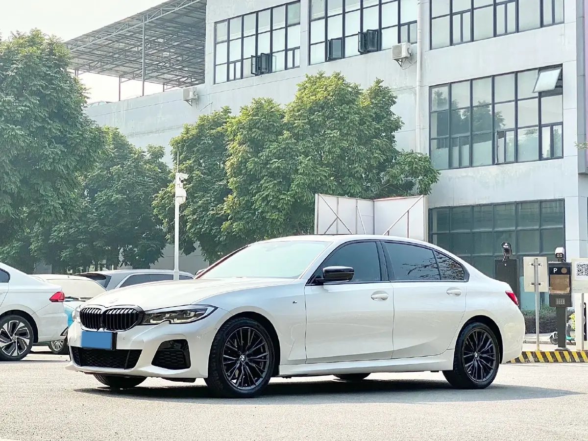 2020 BMW 3 Series 2.0T 184HP L4 8AT