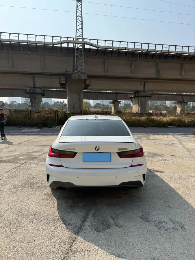 2021 BMW 3 Series 2.0T 184HP L4 8AT,autocango,china used car exporter,china ev exporter,chinese used car exporter,chinese used ev exporter