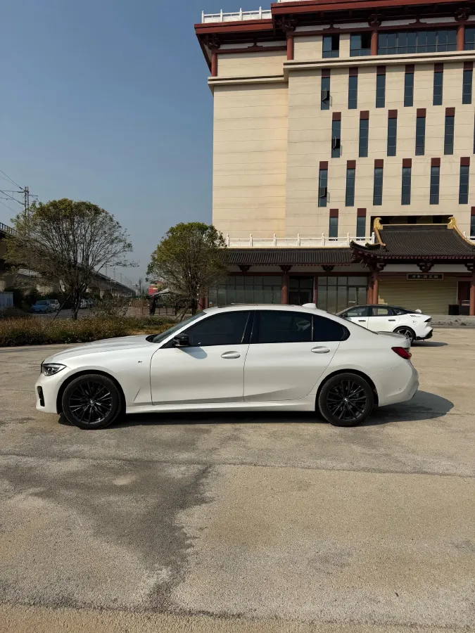 2021 BMW 3 Series 2.0T 184HP L4 8AT,autocango,china used car exporter,china ev exporter,chinese used car exporter,chinese used ev exporter