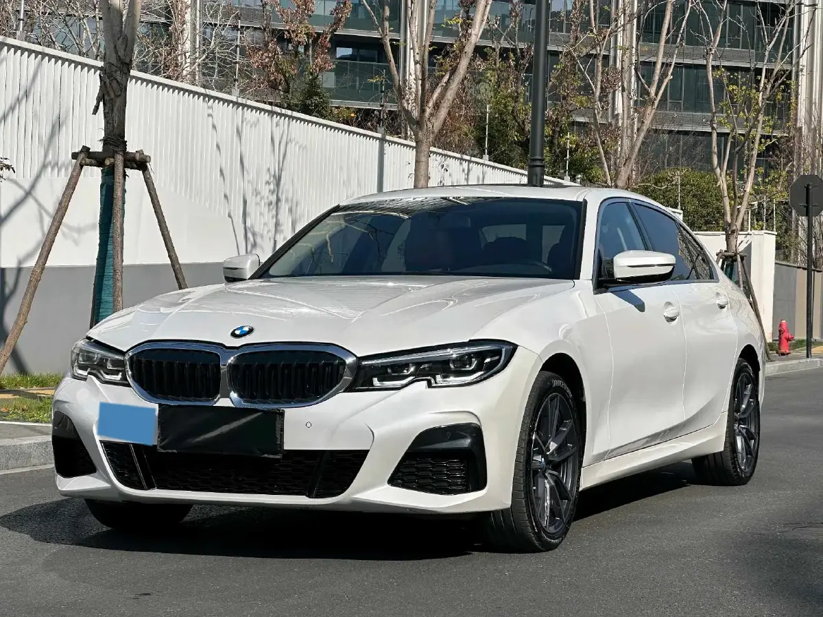 2022 BMW 3 Series 2.0T 156HP L4 8AT