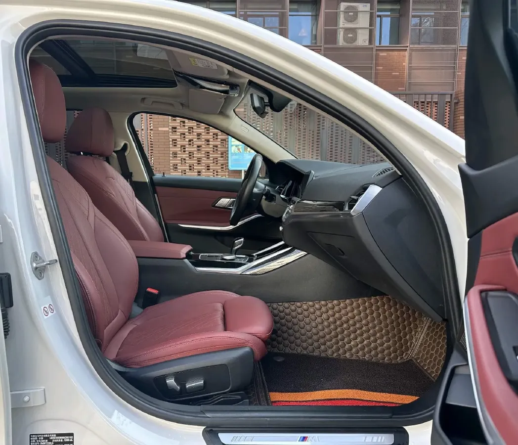 2022 BMW 3 Series 2.0T 156HP L4 8AT,autocango,china used car exporter,china ev exporter,chinese used car exporter,chinese used ev exporter