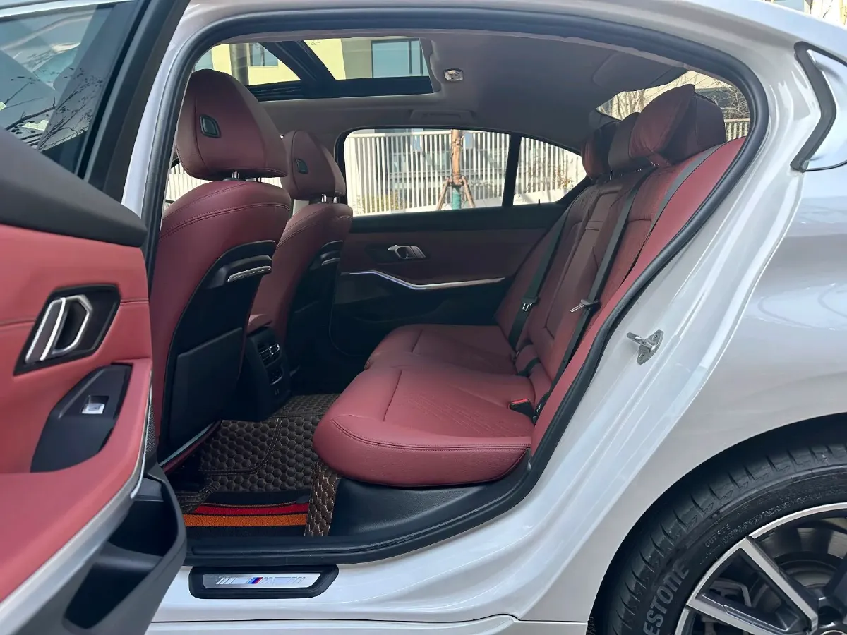 2022 BMW 3 Series 2.0T 156HP L4 8AT,autocango,china used car exporter,china ev exporter,chinese used car exporter,chinese used ev exporter