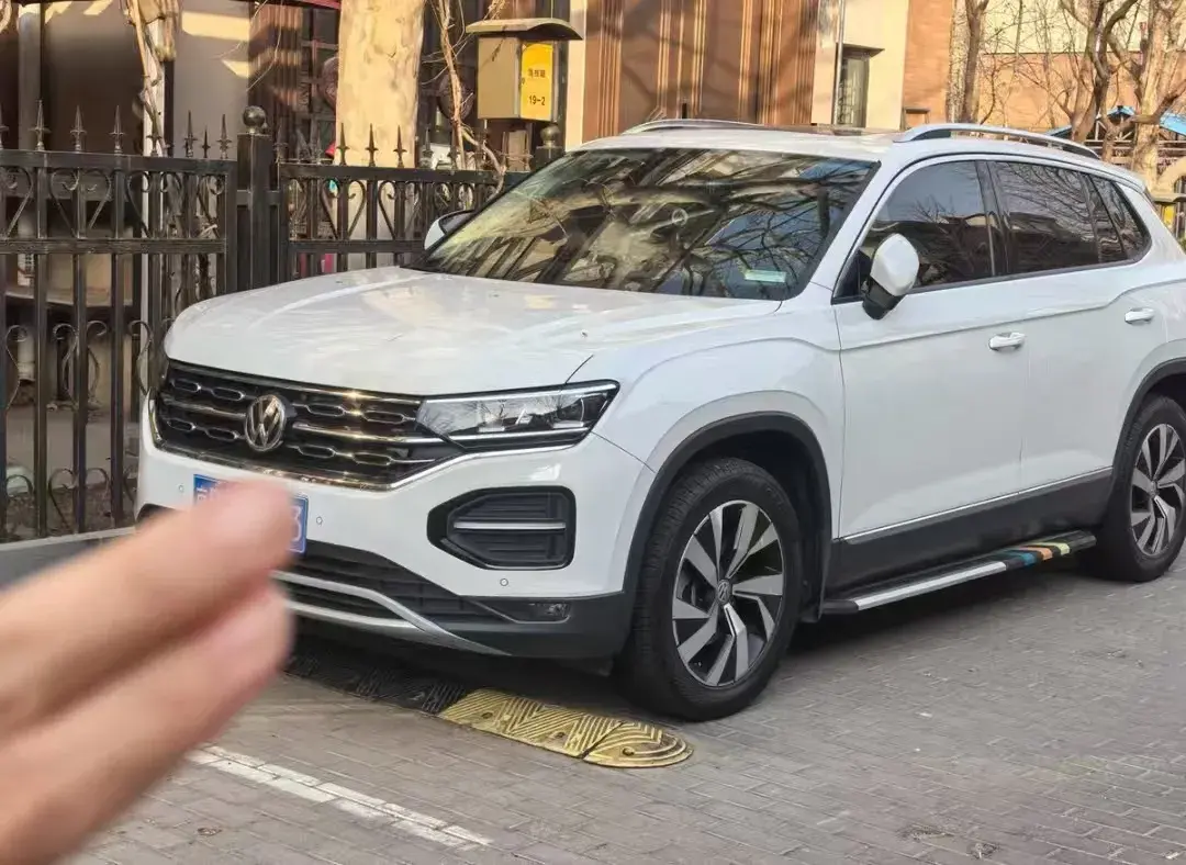 2019 Jeep Cherokee 2.0T 234HP L4 9AT