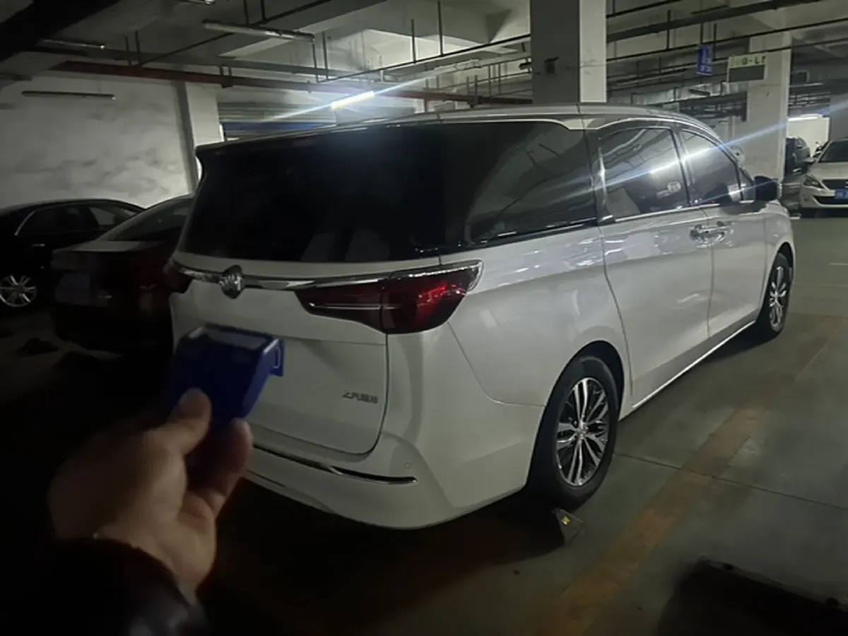 2020 Buick GL8 2.0T 237HP L4 9AT,autocango,china used car exporter,china ev exporter,chinese used car exporter,chinese used ev exporter