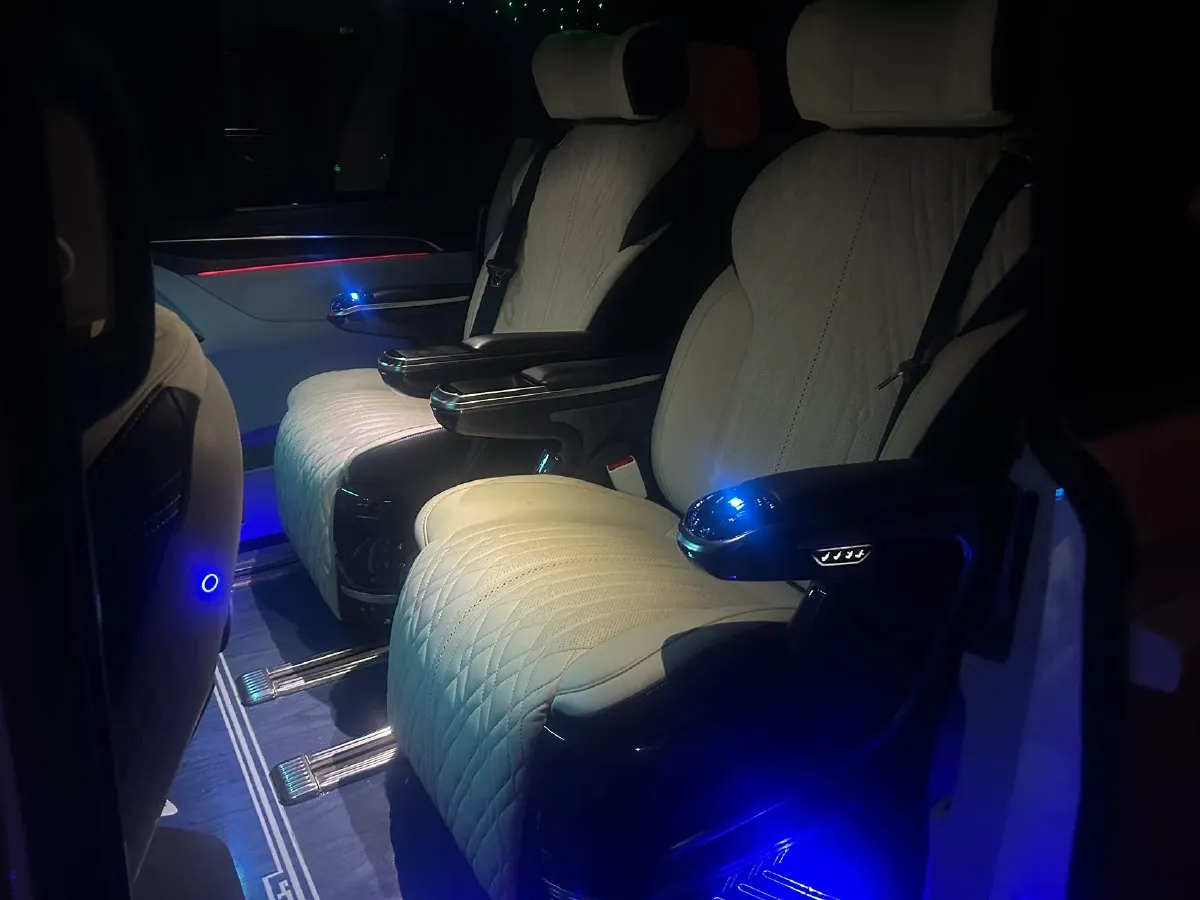 2020 Buick GL8 2.0T 237HP L4 9AT,autocango,china used car exporter,china ev exporter,chinese used car exporter,chinese used ev exporter