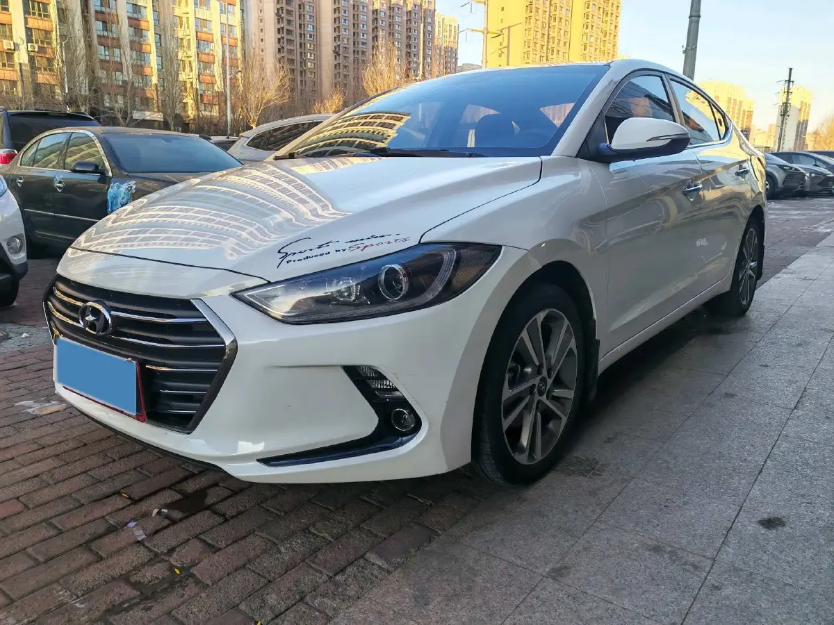 2018 Hyundai Elantra 1.6L 130HP L4 6AT