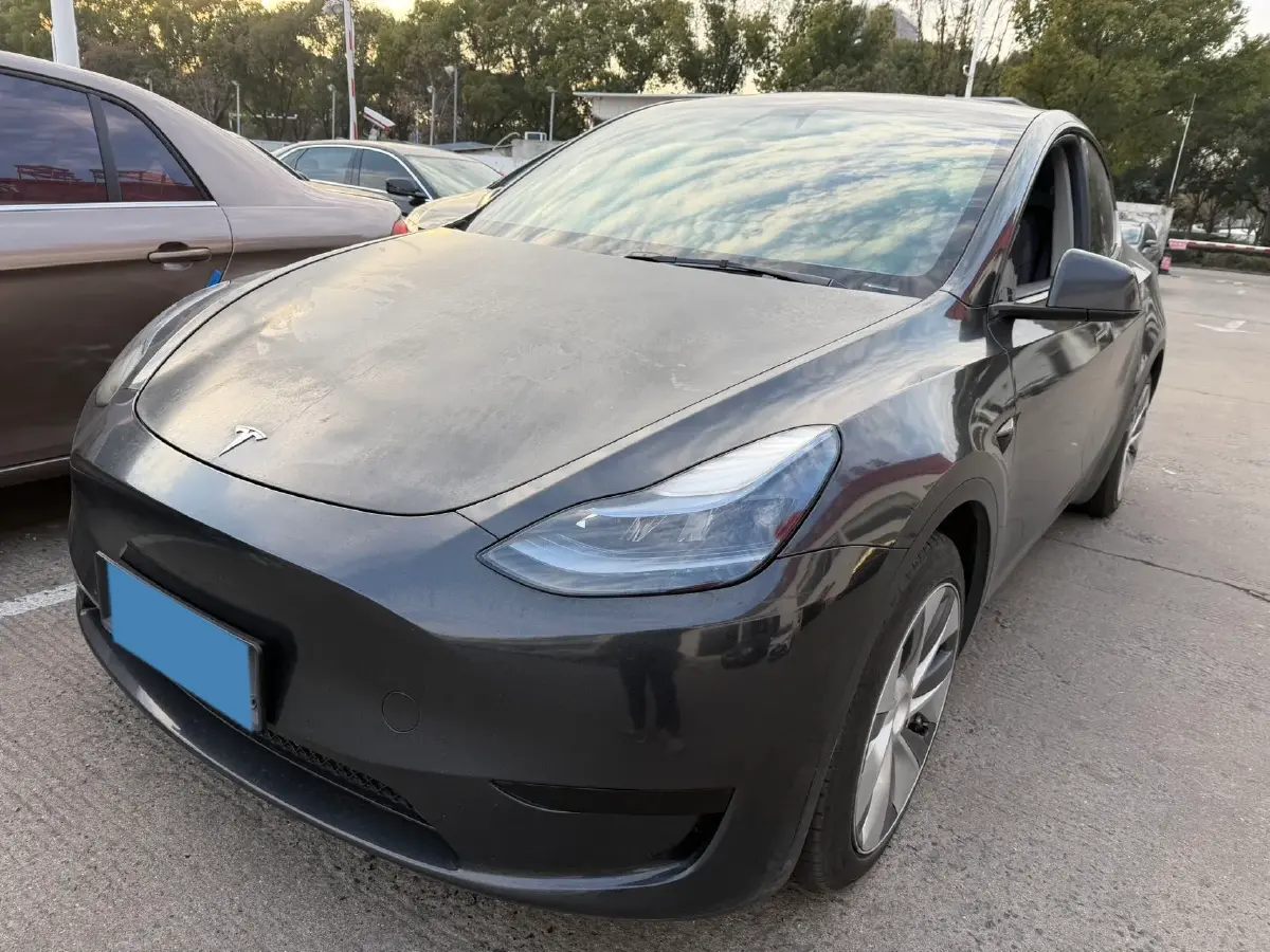 2022 Tesla Model Y BEV 60KWH