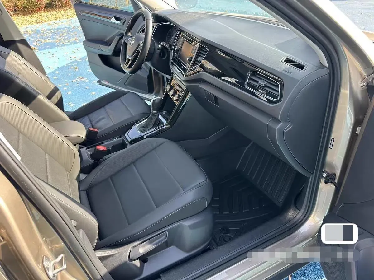 2019 Volkswagen T-Roc 1.4T 150HP L4 7DCT,autocango,china used car exporter,china ev exporter,chinese used car exporter,chinese used ev exporter