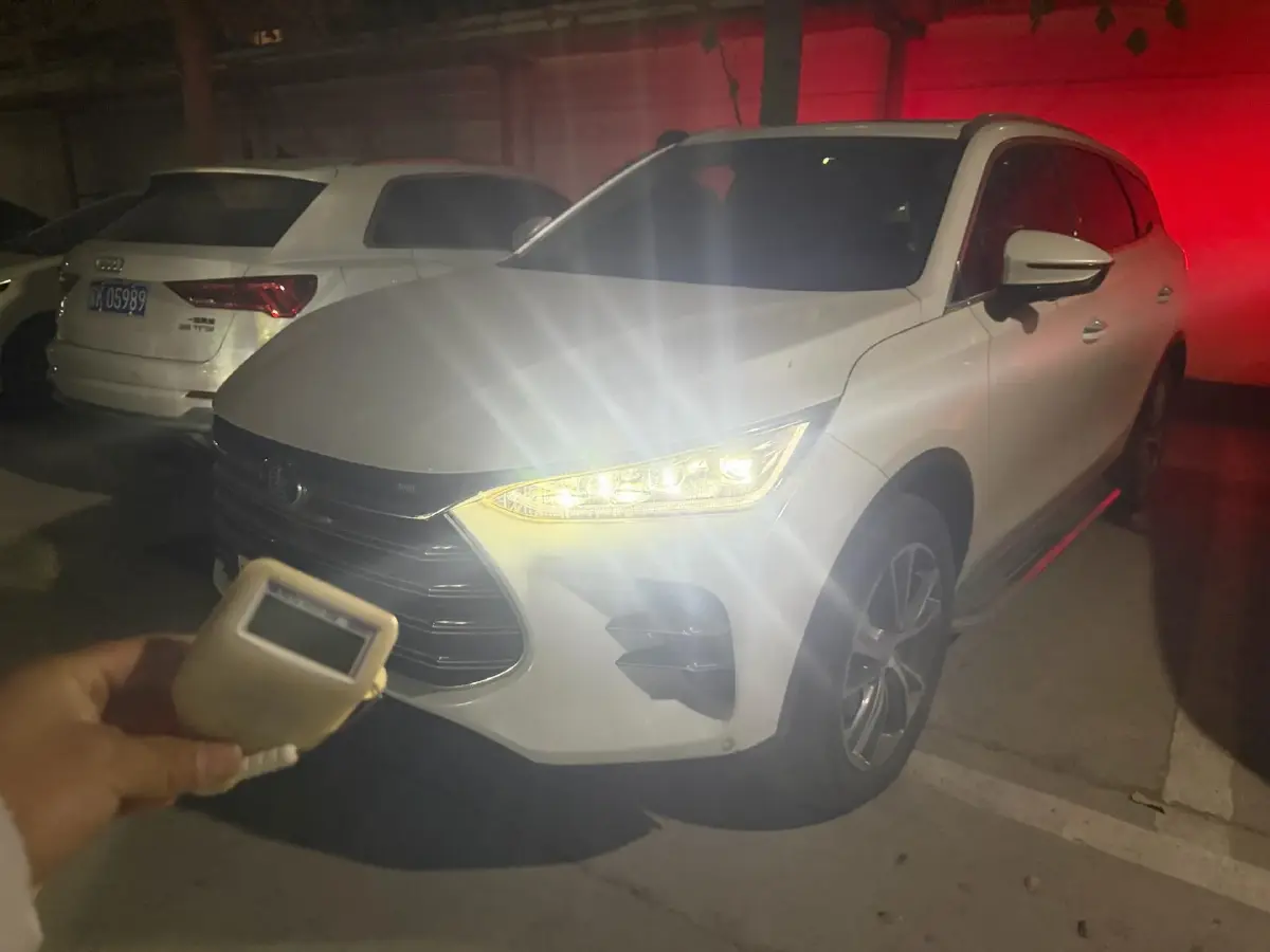 2018 BYD Tang 2.0T 205HP L4 6DCT PHEV 19.96KWH