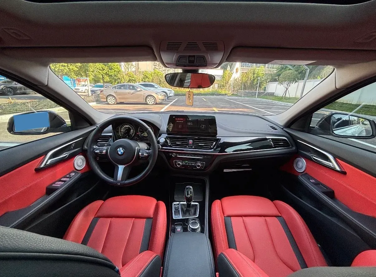 2023 BMW 1 Series 2.0T 178HP L4 7DCT,autocango,china used car exporter,china ev exporter,chinese used car exporter,chinese used ev exporter