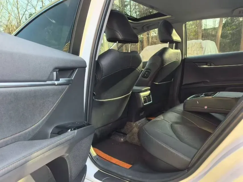 2023 Toyota Camry 2.5L 178HP L4 E-CVT Hybrid,autocango,china used car exporter,china ev exporter,chinese used car exporter,chinese used ev exporter