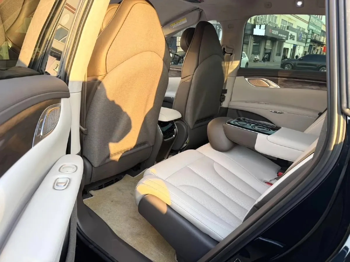 2024 IM LS7 BEV 90KWH,autocango,china used car exporter,china ev exporter,chinese used car exporter,chinese used ev exporter