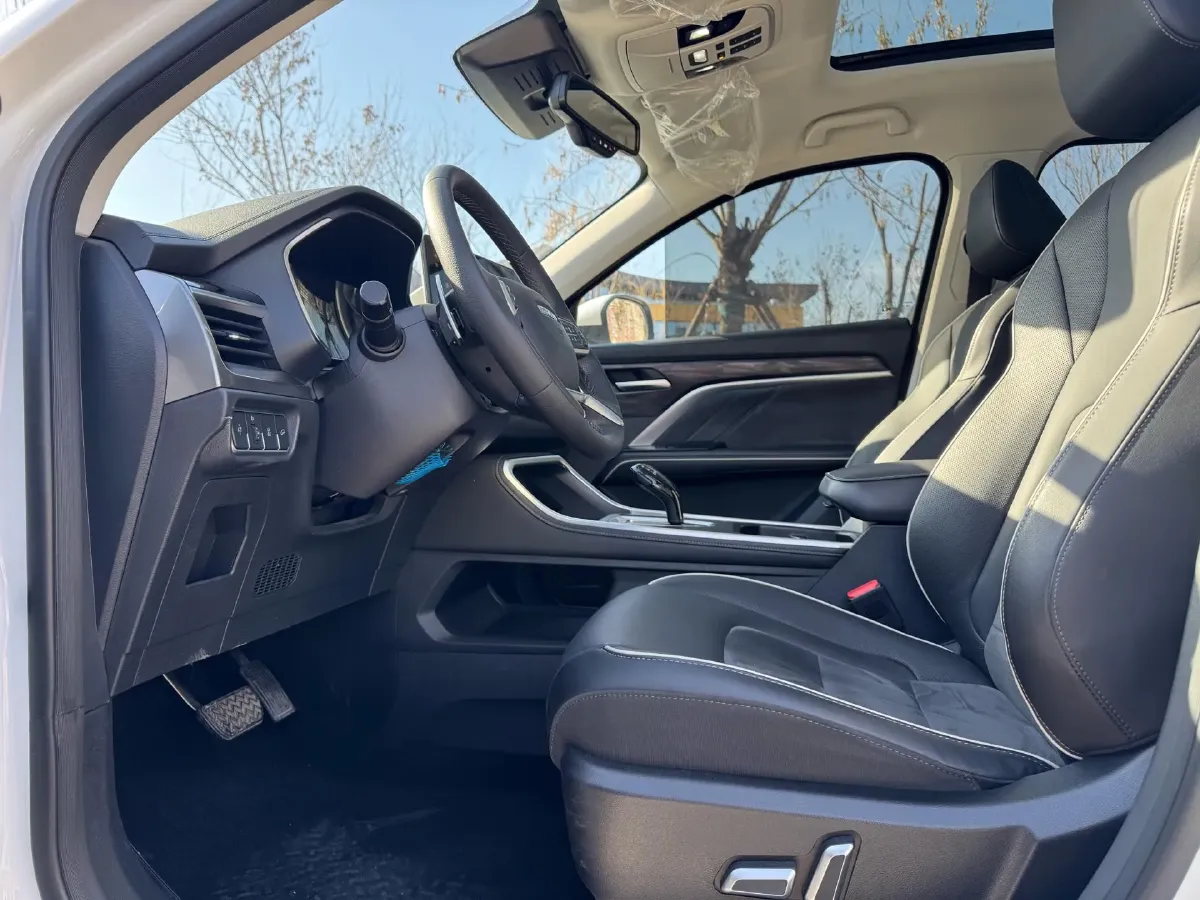 2021 Haval H6 1.5T 169HP L4 7DCT,autocango,china used car exporter,china ev exporter,chinese used car exporter,chinese used ev exporter