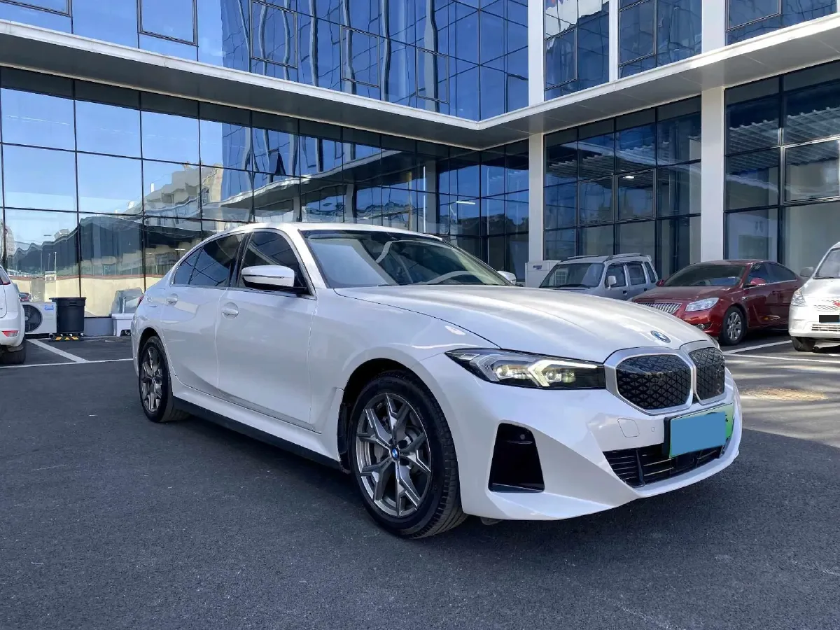 2025 BMW i3 BEV 70KWH,autocango,china used car exporter,china ev exporter,chinese used car exporter,chinese used ev exporter