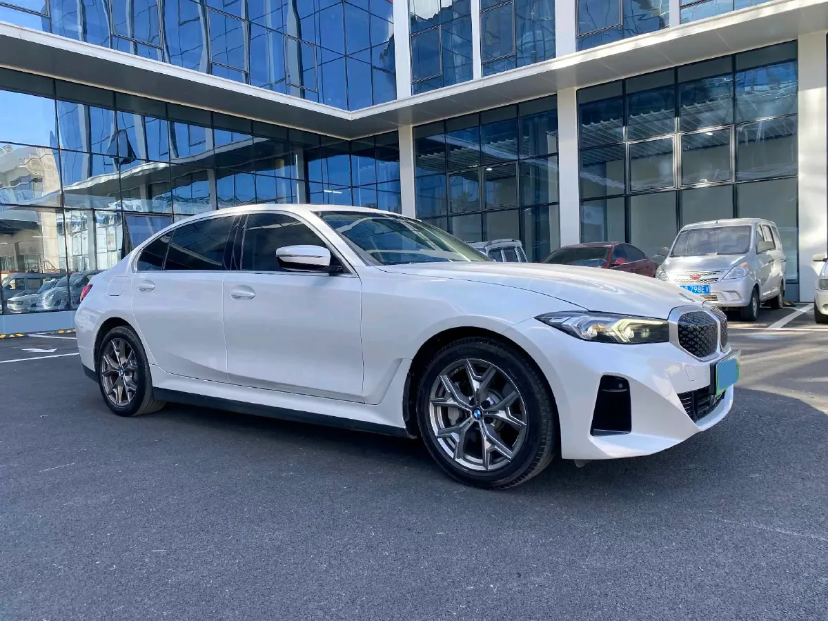 2025 BMW i3 BEV 70KWH,autocango,china used car exporter,china ev exporter,chinese used car exporter,chinese used ev exporter