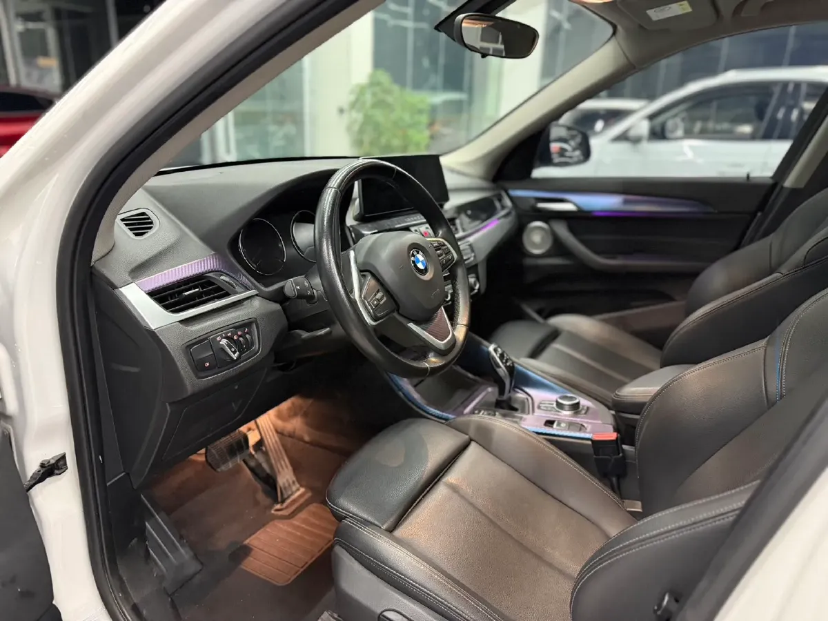 2022 BMW X1 1.5T 140HP L3 7DCT,autocango,china used car exporter,china ev exporter,chinese used car exporter,chinese used ev exporter