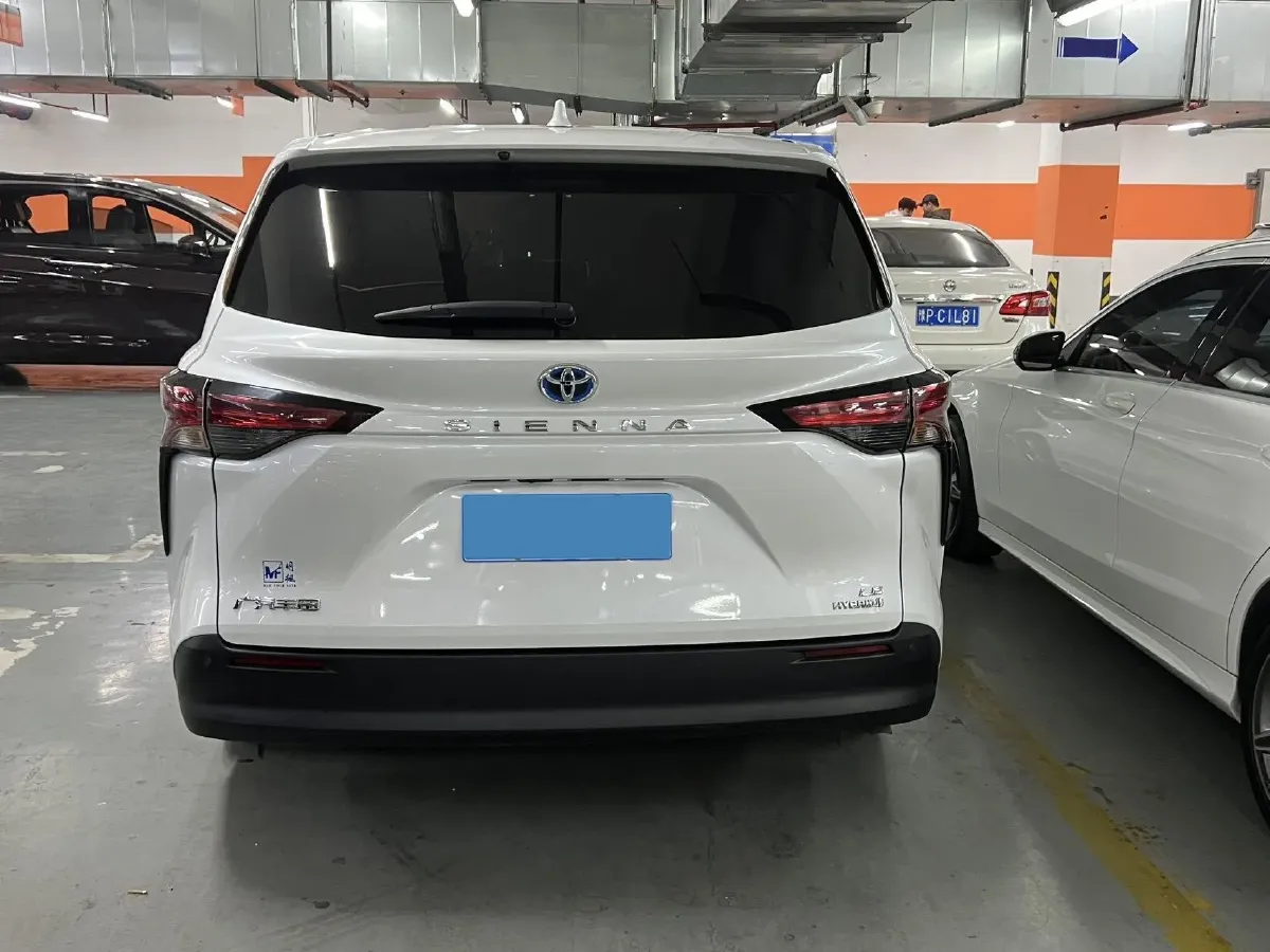 2024 Toyota Sienna 2.5L 189HP L4 E-CVT Hybrid,autocango,china used car exporter,china ev exporter,chinese used car exporter,chinese used ev exporter