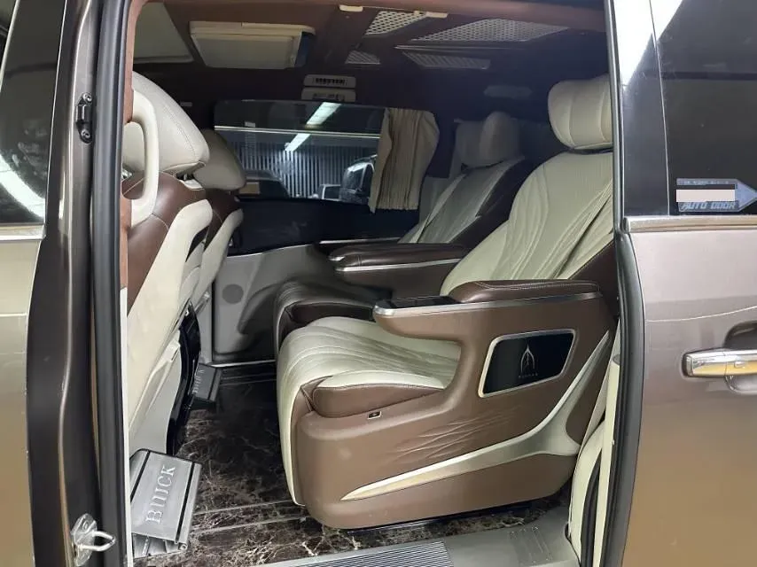 2021 Buick GL8 2.0T 237HP L4 9AT,autocango,china used car exporter,china ev exporter,chinese used car exporter,chinese used ev exporter