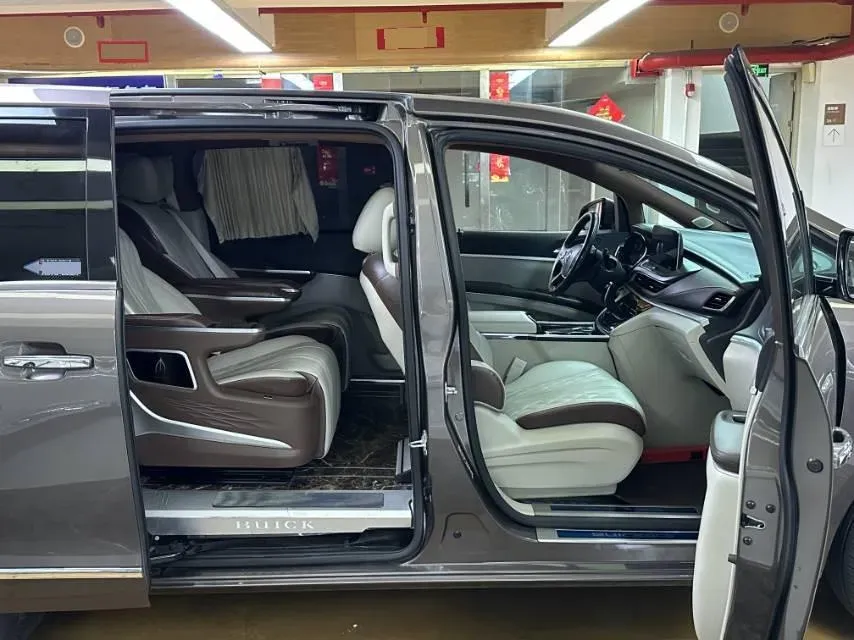 2021 Buick GL8 2.0T 237HP L4 9AT,autocango,china used car exporter,china ev exporter,chinese used car exporter,chinese used ev exporter