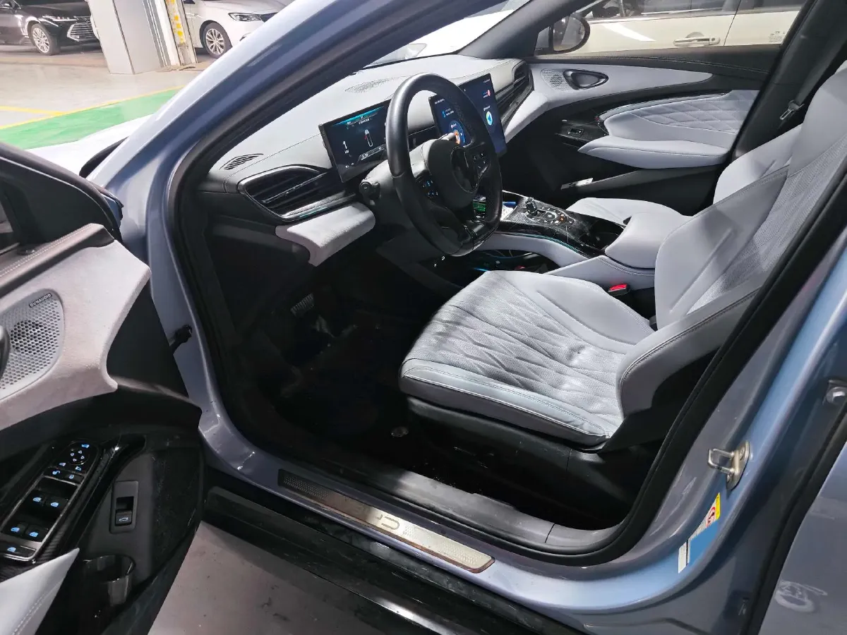 2022 MAXUS DaJia 5 BEV 70KWH,autocango,china used car exporter,china ev exporter,chinese used car exporter,chinese used ev exporter