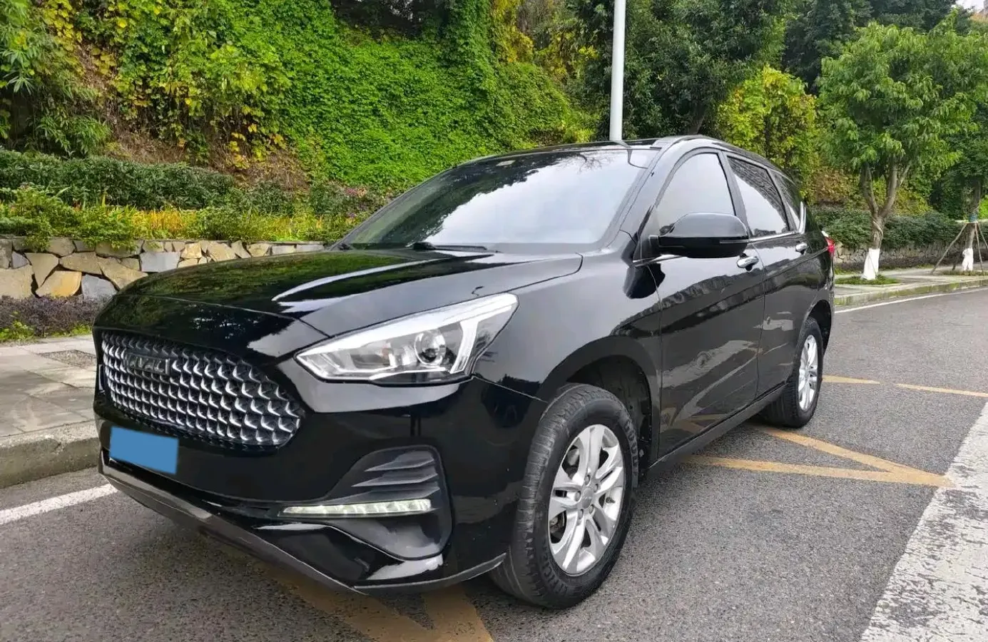2019 Haval M6 1.5T 150HP L4 7DCT,autocango,china used car exporter,china ev exporter,chinese used car exporter,chinese used ev exporter
