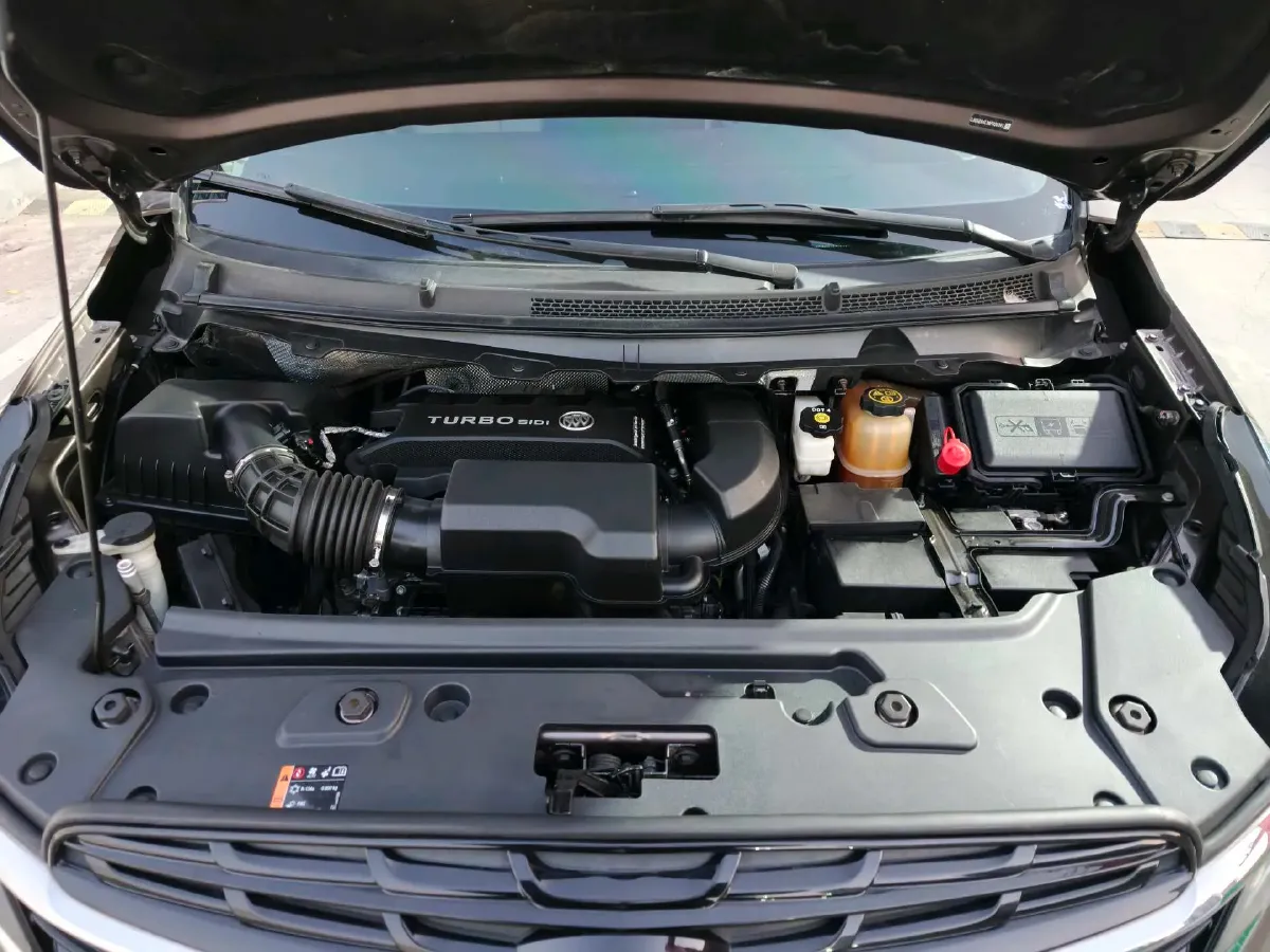 2020 Buick GL8 2.0T 237HP L4 9AT,autocango,china used car exporter,china ev exporter,chinese used car exporter,chinese used ev exporter