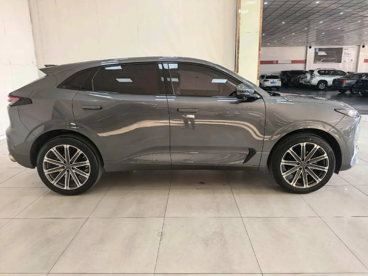 2021 ChangAn UNI-K 2.0T 233HP L4 8AT,autocango,china used car exporter,china ev exporter,chinese used car exporter,chinese used ev exporter