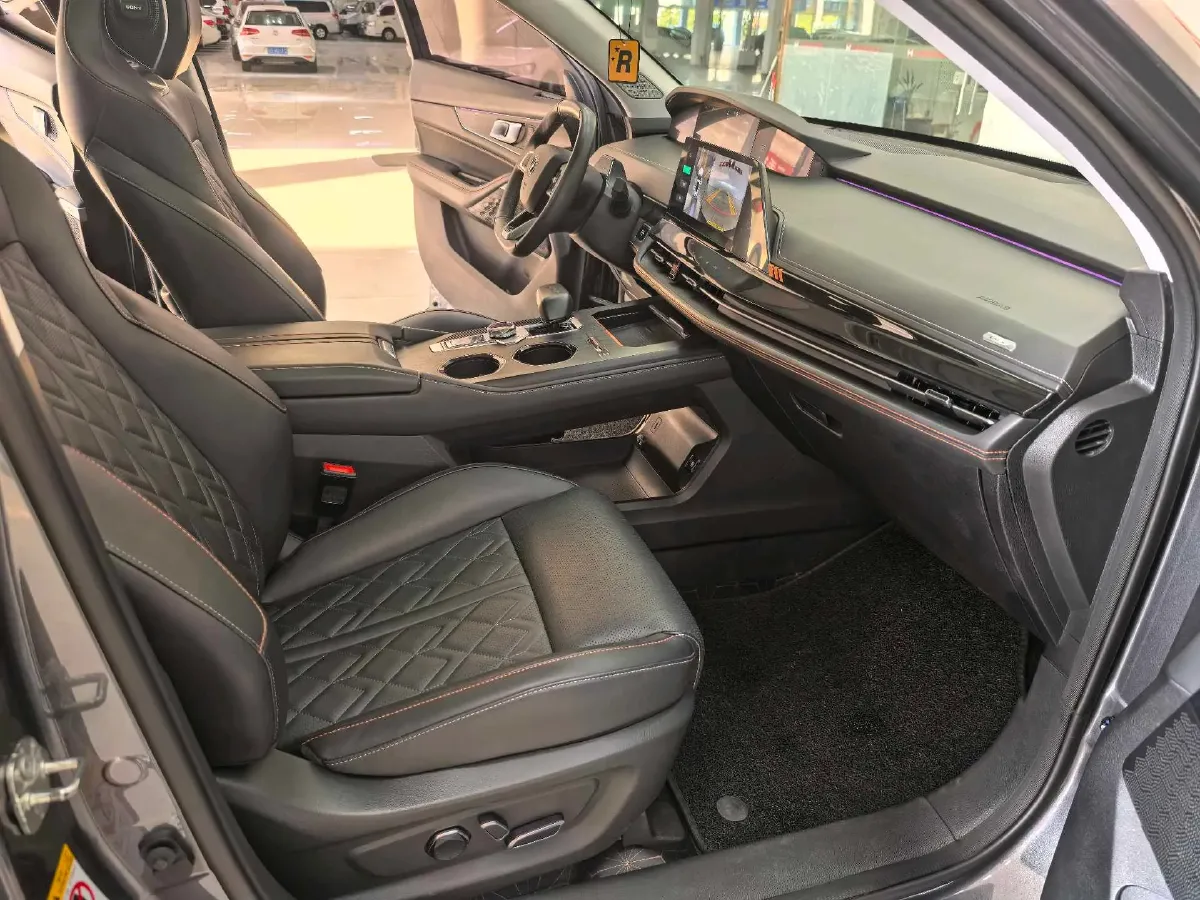 2021 ChangAn UNI-K 2.0T 233HP L4 8AT,autocango,china used car exporter,china ev exporter,chinese used car exporter,chinese used ev exporter