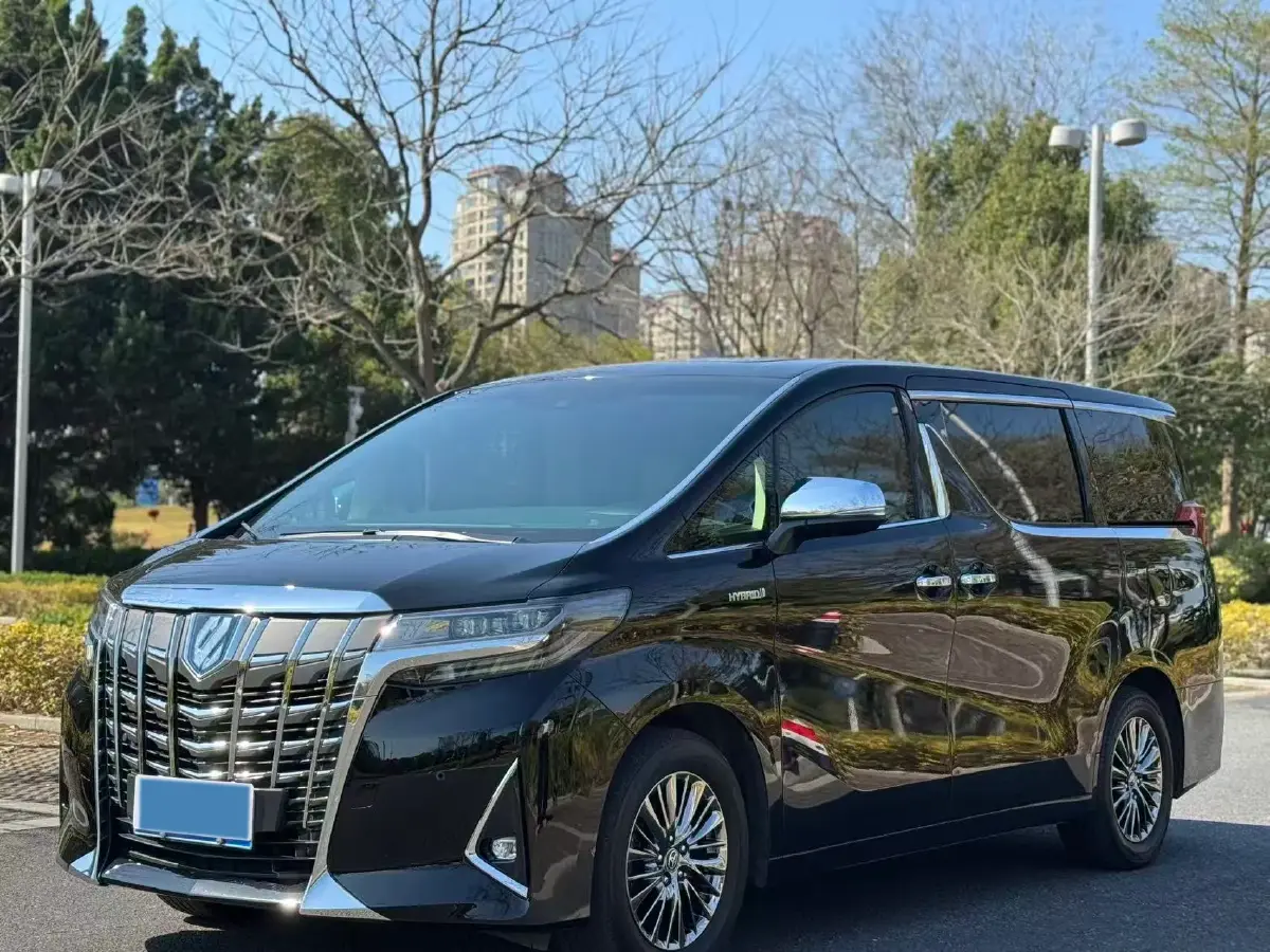 2020 Toyota Alphard 2.5L 117HP L4 E-CVT Hybrid