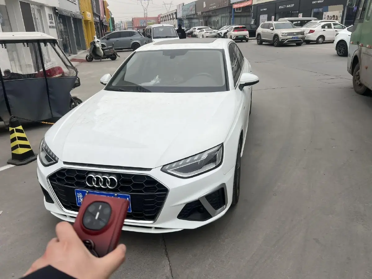 2020 Audi A4L 2.0T 190HP L4 7DCT