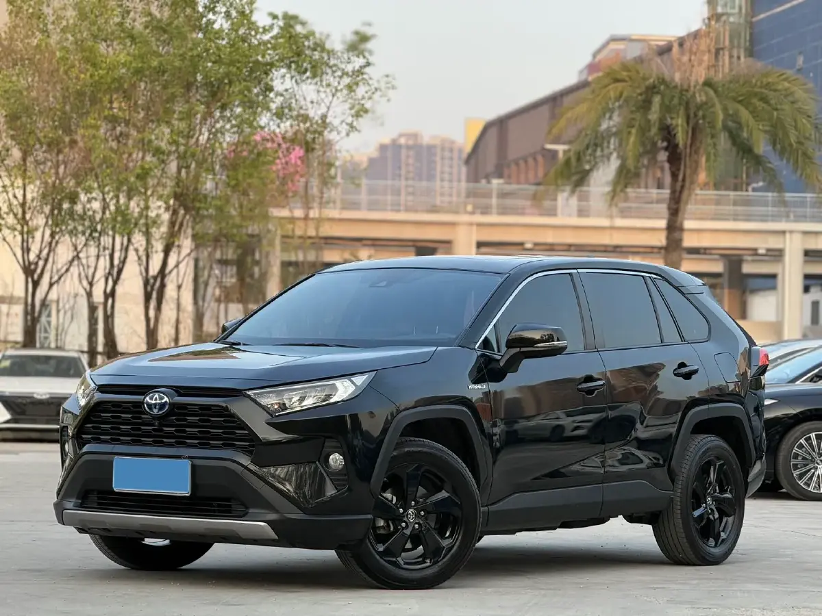 2021 Toyota RAV4 2.5L 178HP L4 E-CVT Hybrid